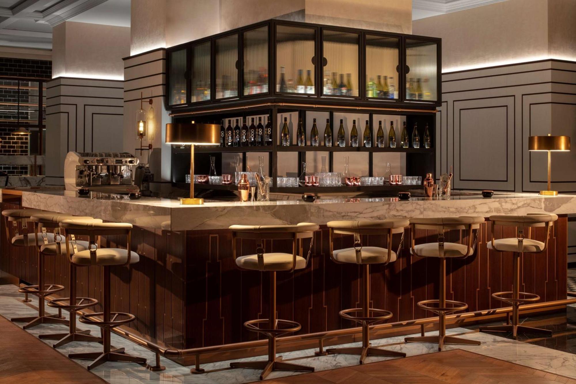 Grand Hyatt Amman Hotel Exterior photo The bar at the Concourse